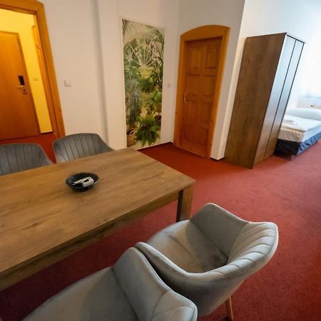 Hotel Uno Ústí nad Orlicí Kültér fotó