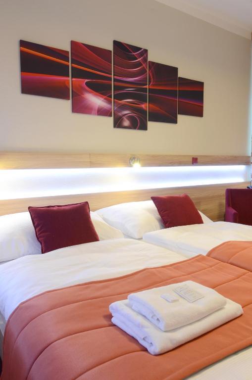Hotel Uno Ústí nad Orlicí Szoba fotó