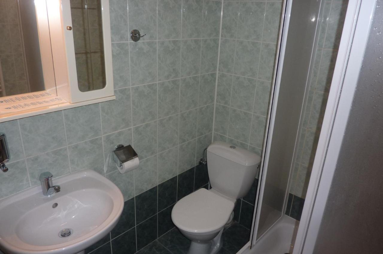 Hotel Uno Ústí nad Orlicí Szoba fotó